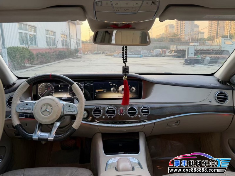 14年奔驰S轿车抵押车出售