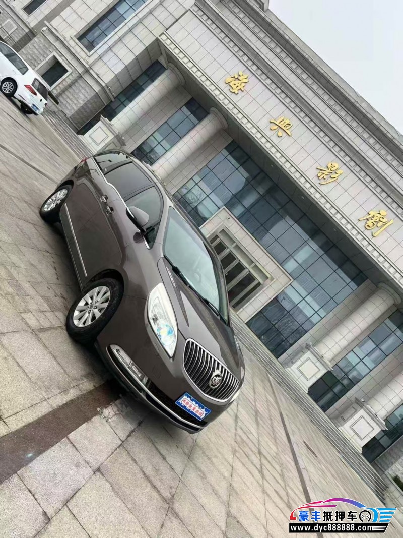 16年别克GL8轿车抵押车出售
