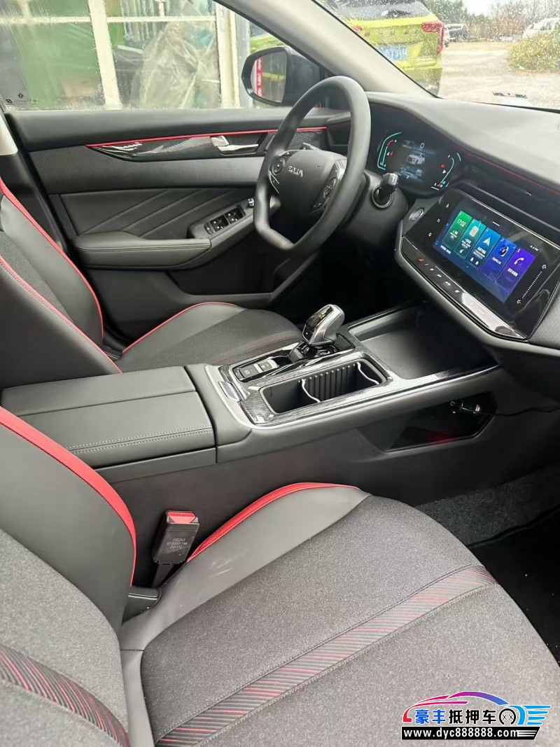 24年东风风神奕炫轿车抵押车出售