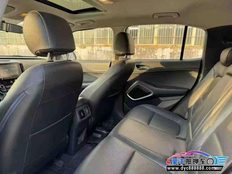 19年现代ix35轿车抵押车出售