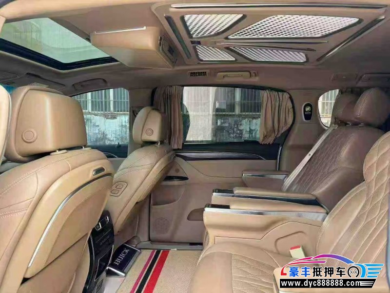 20年别克GL8轿车抵押车出售