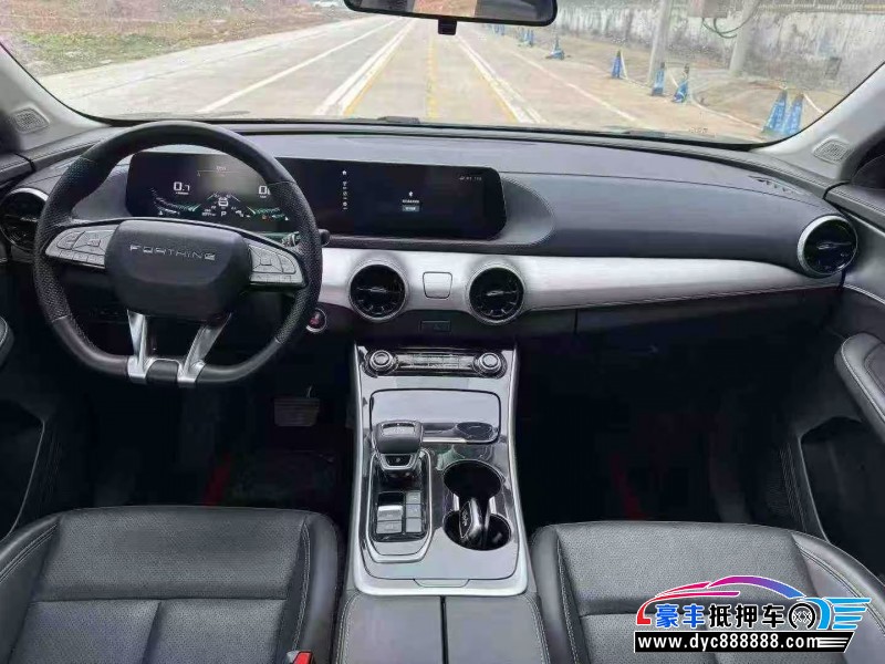 24年东风风行T5轿车抵押车出售