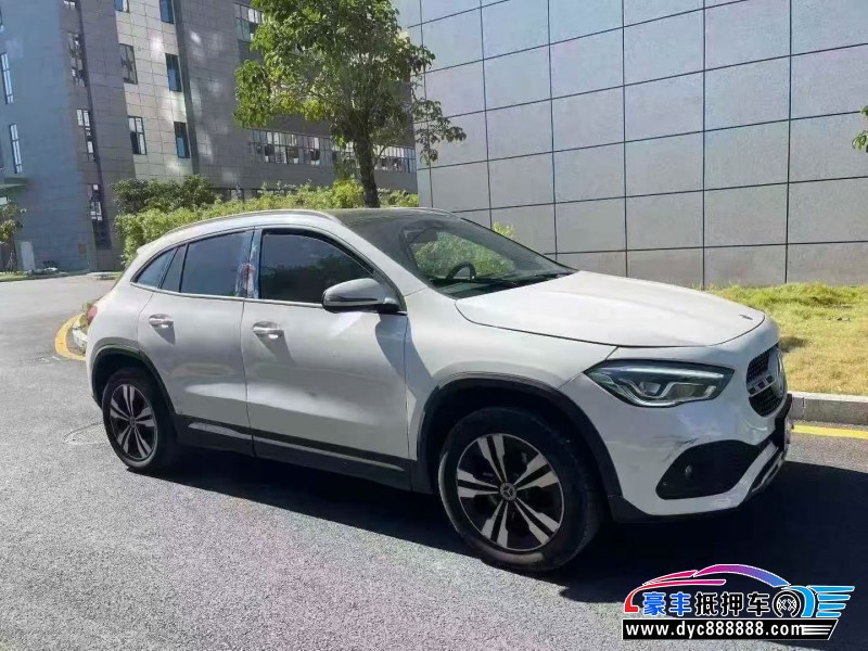 22年奔驰GLA轿车抵押车出售