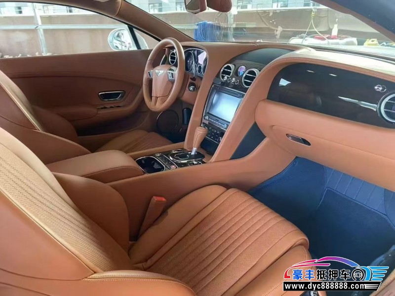 18年宾利欧陆轿车抵押车出售