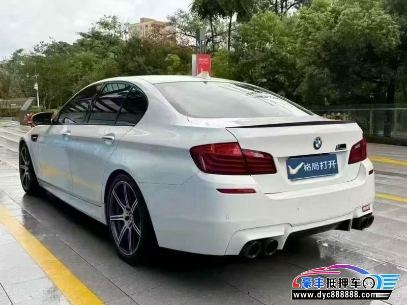 15年宝马M5轿车抵押车出售