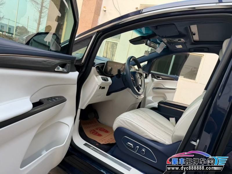 21年别克GL8MPV抵押车出售