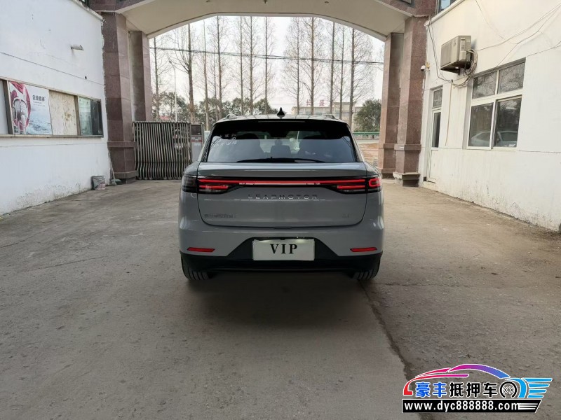 25年零跑C11轿车抵押车出售