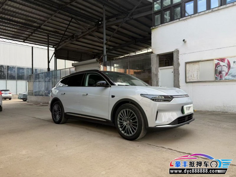 25年零跑C11轿车抵押车出售