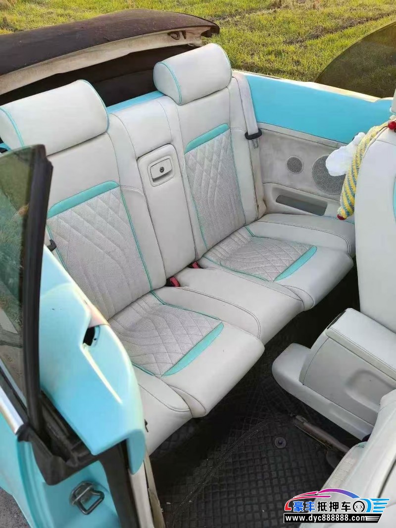 11年大众甲壳虫轿车抵押车出售