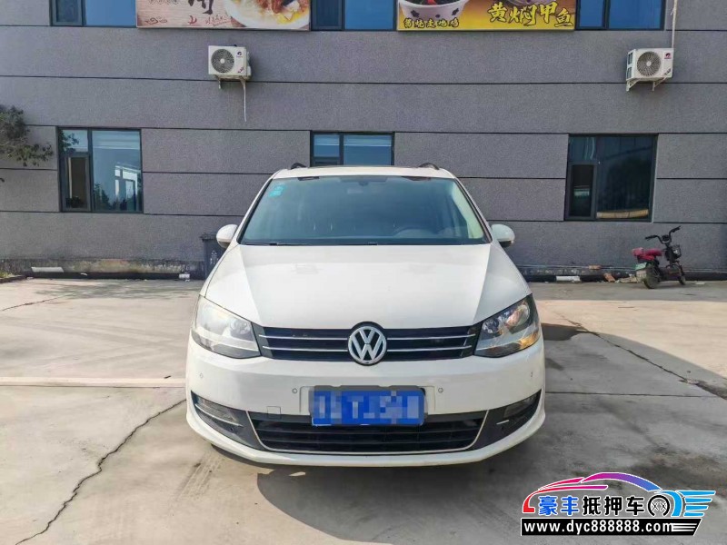 抵押车出售17年大众夏朗轿车