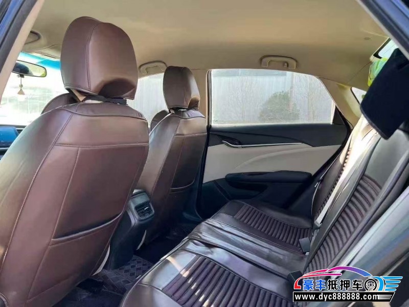 17年大众朗动轿车抵押车出售