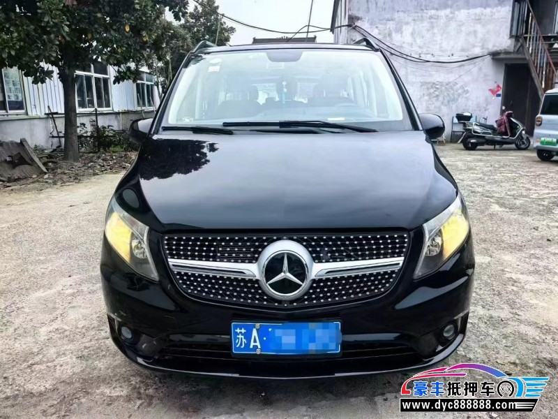 21年奔驰威霆轿车抵押车出售