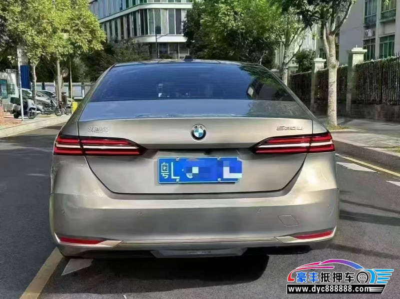 25年宝马5系轿车抵押车出售