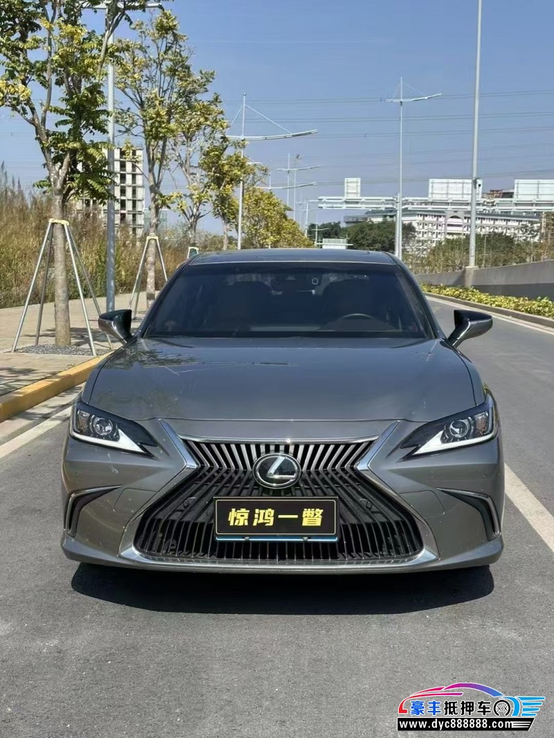 21年雷克萨斯ES轿车抵押车出售