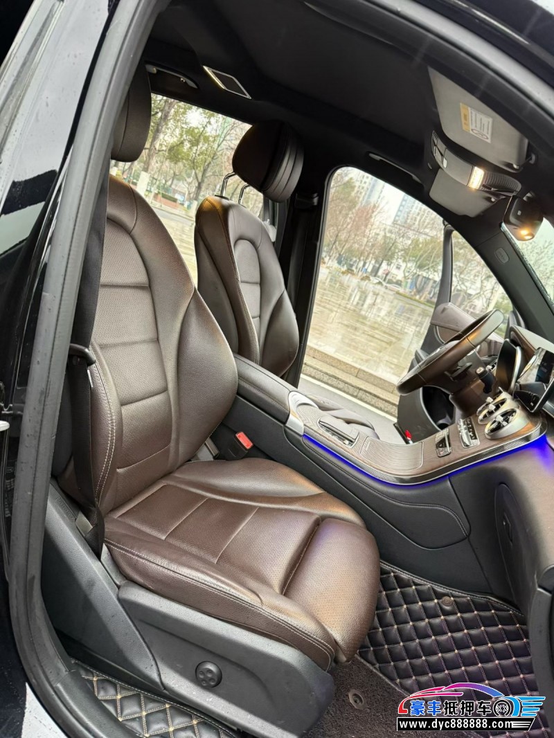 20年奔驰GLCSUV抵押车出售