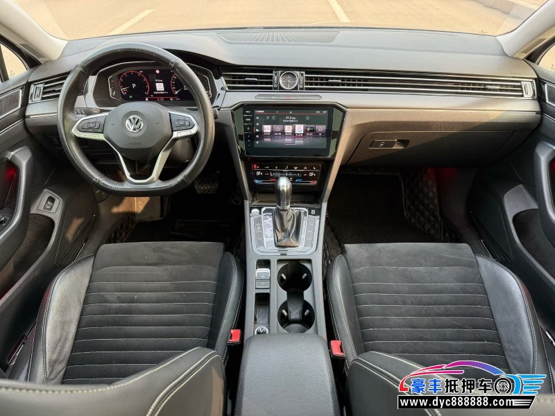 20年大众迈腾轿车抵押车出售