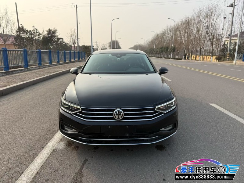 抵押车出售20年大众迈腾轿车