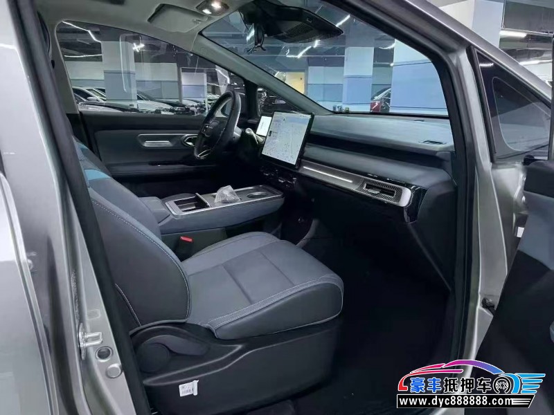 25年埃安Y轿车抵押车出售