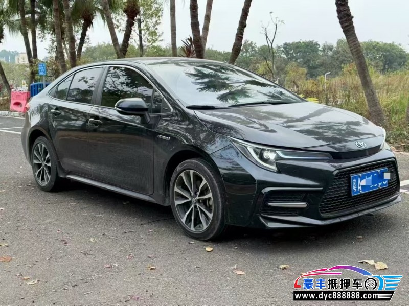 22年丰田雷凌轿车抵押车出售