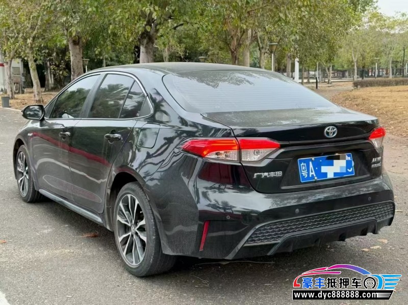 22年丰田雷凌轿车抵押车出售