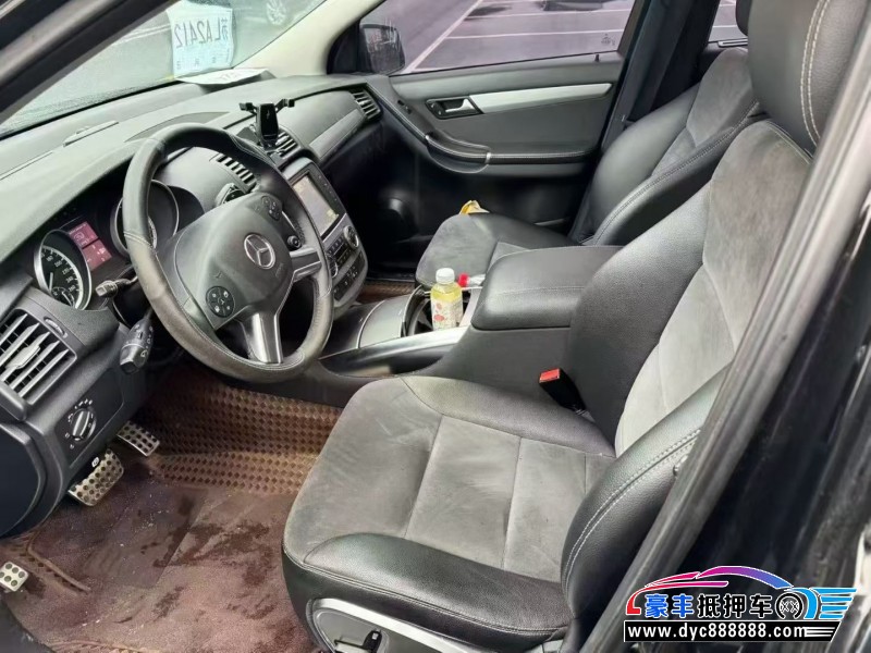 16年奔驰R轿车抵押车出售