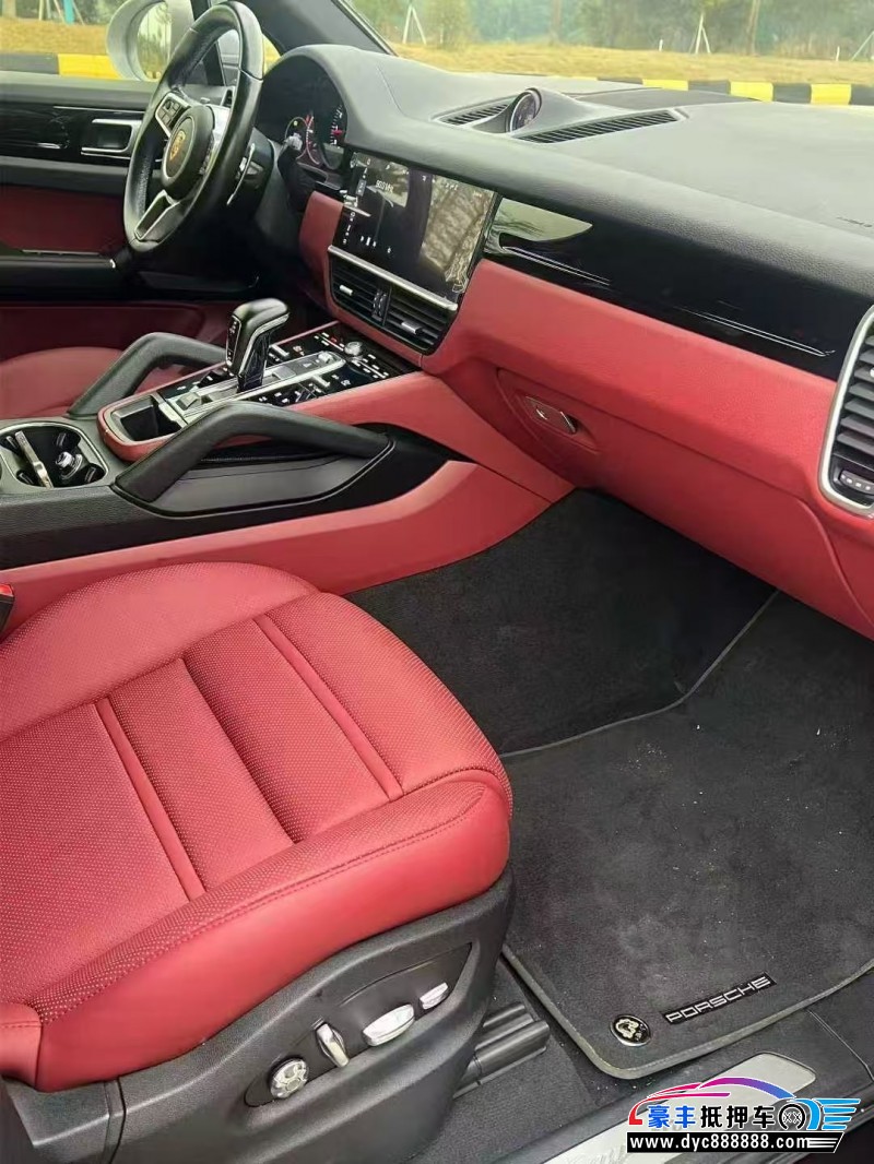 20年保时捷卡宴轿车抵押车出售