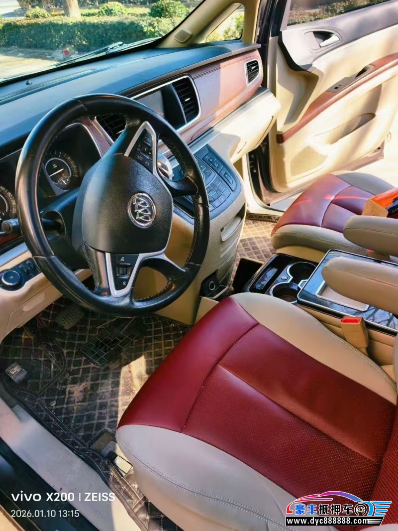 18年别克GL8轿车抵押车出售