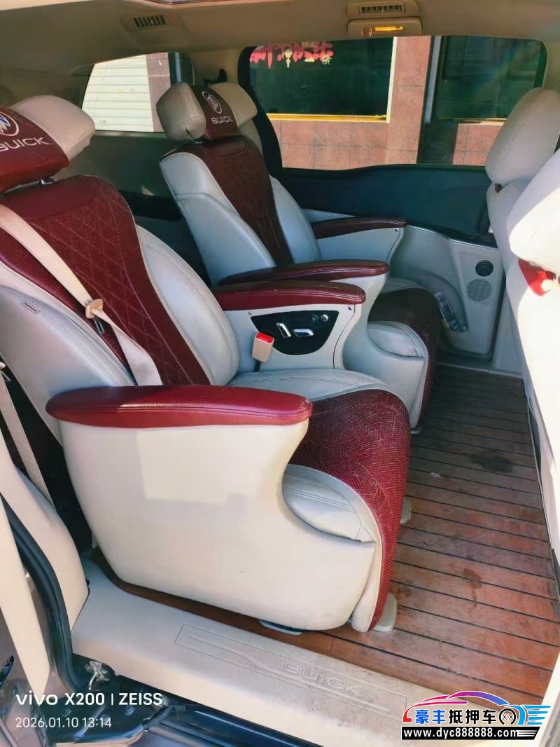 18年别克GL8轿车抵押车出售