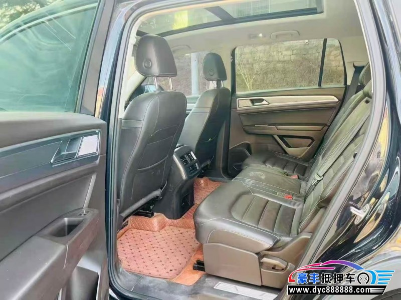 20年大众途昂轿车抵押车出售