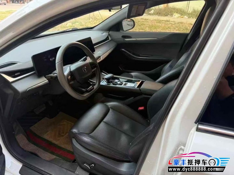 23年长安锐程CC轿车抵押车出售