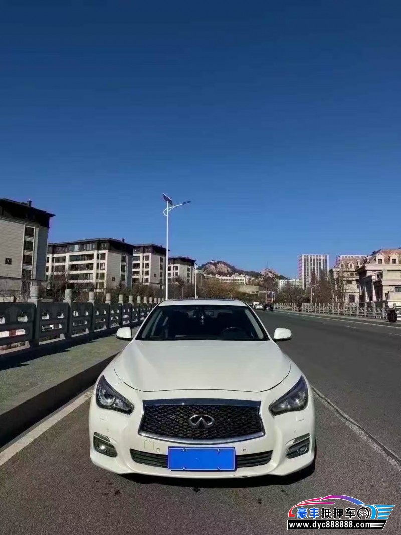抵押车出售16年英菲尼迪Q50L轿车