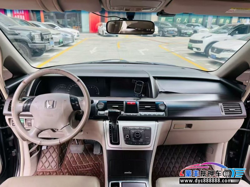 12年本田艾力绅轿车抵押车出售