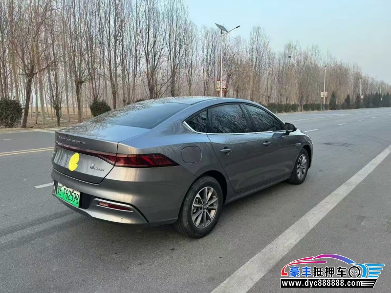 25年比亚迪秦轿车抵押车出售