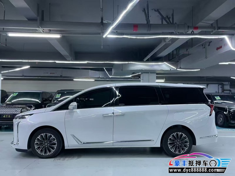 25年别克GL8轿车抵押车出售