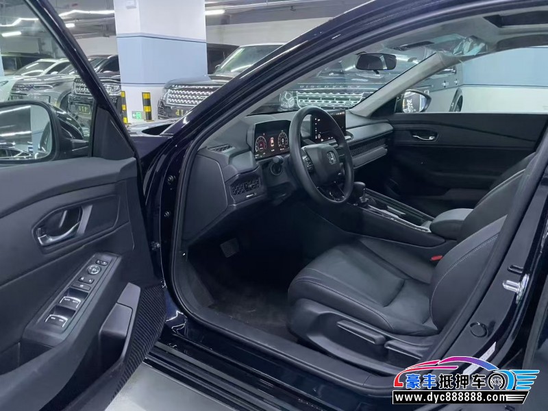 26年本田雅阁轿车抵押车出售