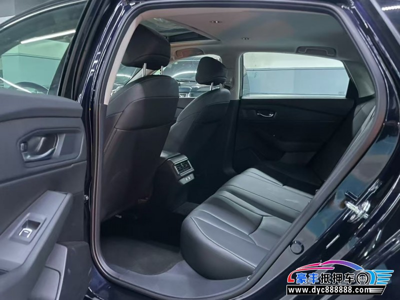 26年本田雅阁轿车抵押车出售