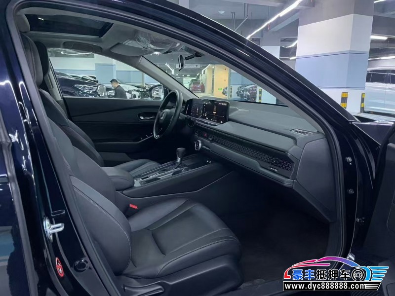 26年本田雅阁轿车抵押车出售