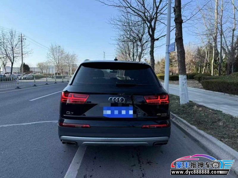 20年奥迪Q7轿车抵押车出售