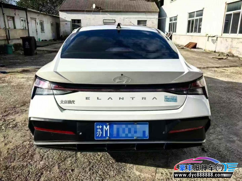 25年现代伊兰特轿车抵押车出售