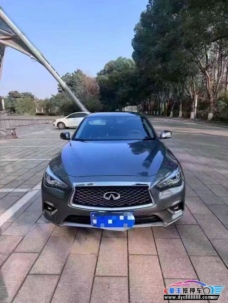 抵押车出售23年英菲尼迪Q50轿车