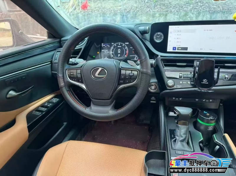 23年雷克萨斯ES轿车抵押车出售