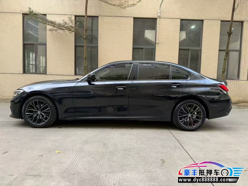 21年宝马3系轿车抵押车出售