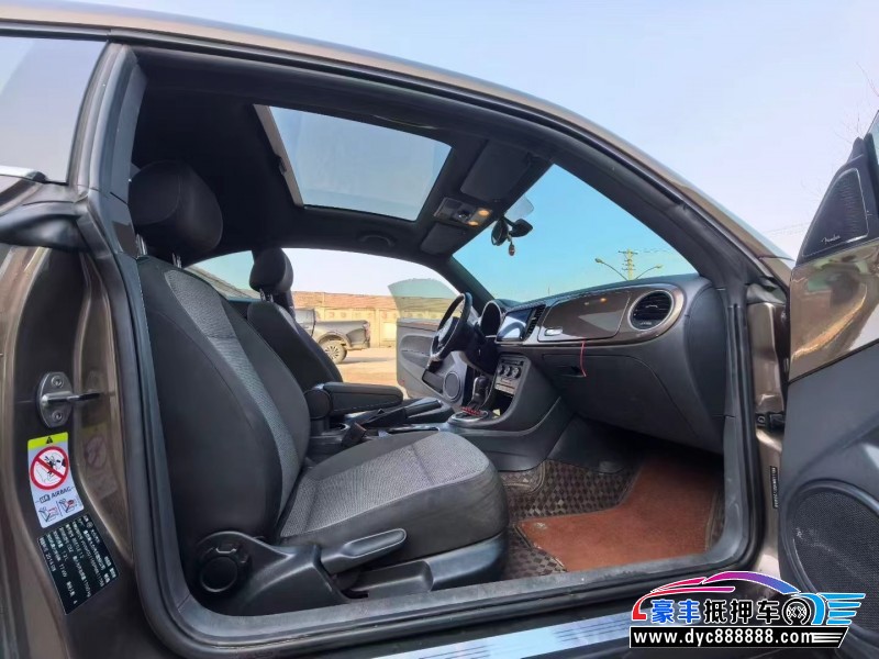 15年大众甲壳虫轿车抵押车出售