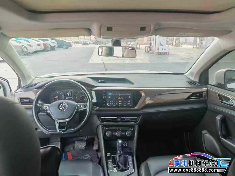 20年大众途岳轿车抵押车出售