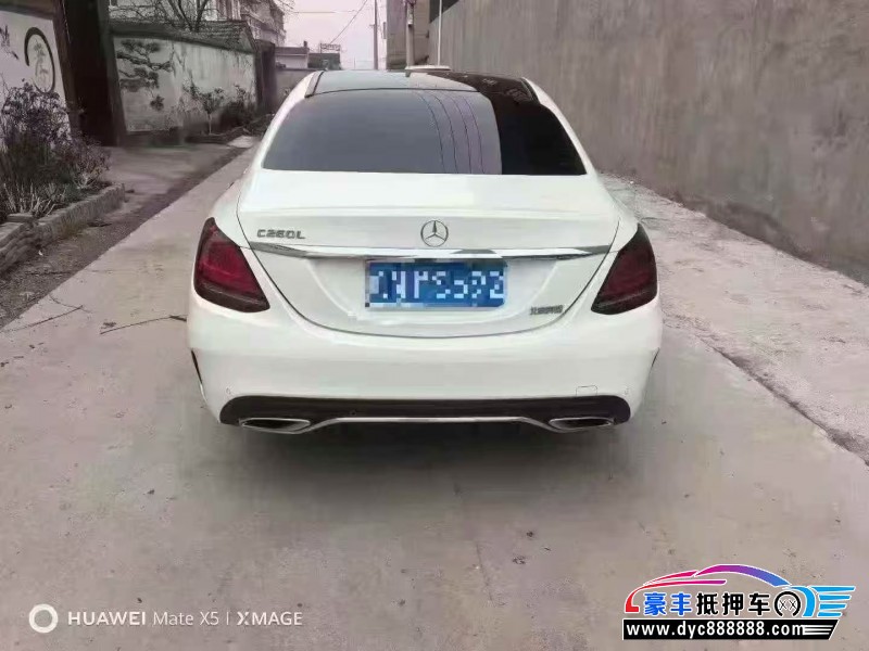 19年奔驰C轿车抵押车出售