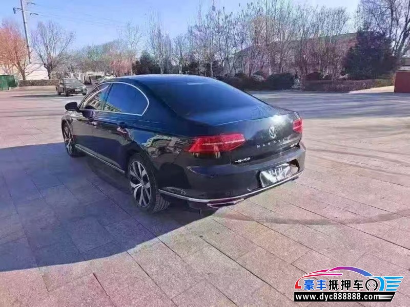 18年大众迈腾轿车抵押车出售