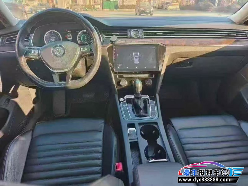 18年大众迈腾轿车抵押车出售