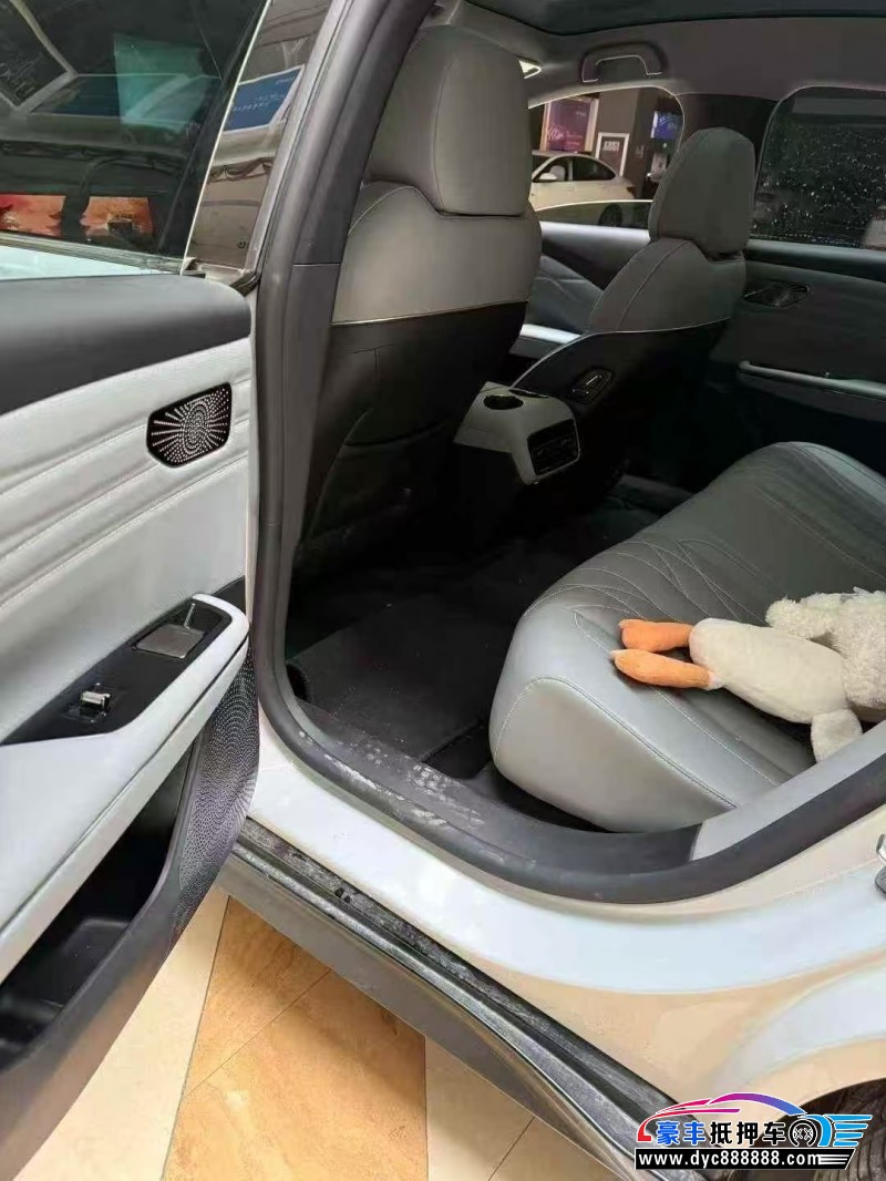 25年吉利银河轿车抵押车出售