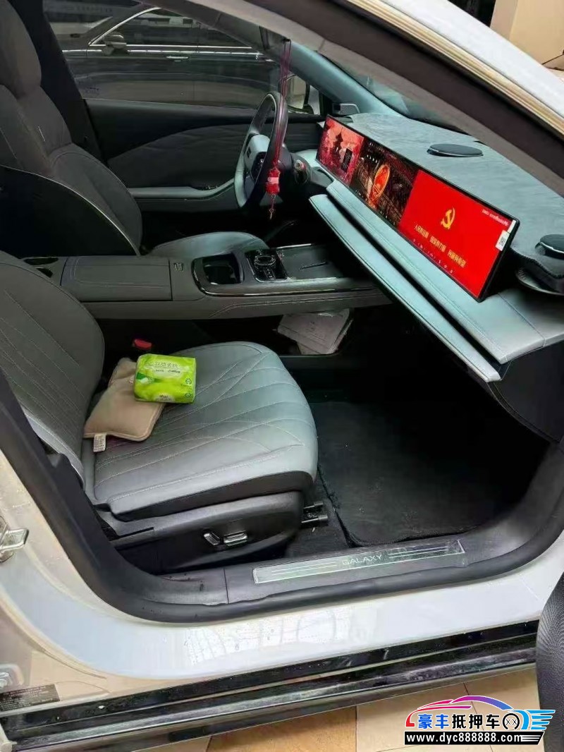 25年吉利银河轿车抵押车出售