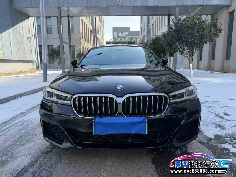抵押车出售21年宝马5系轿车